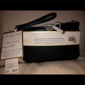 Adrienne Vittadini Charging Wristlet/Clutch